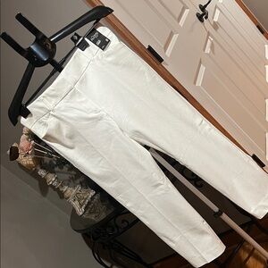 NWT New York & Company White Ankle Pants